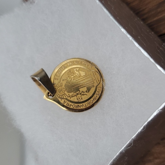 Jewelry - St benedict pendant